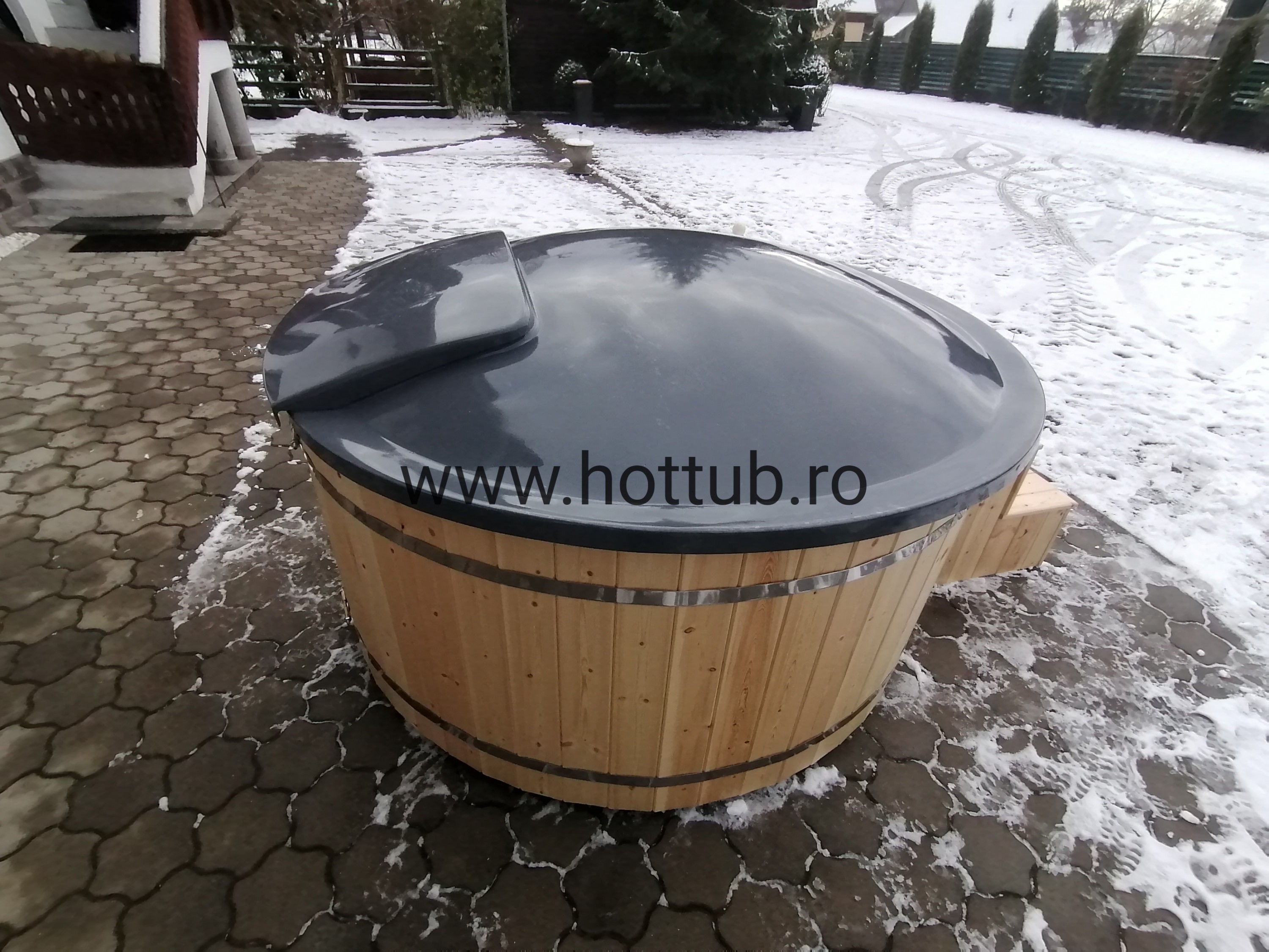 Üvegszálas dézsák